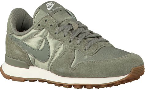 donker groene dames sneakers nike|nike groene schoenen.